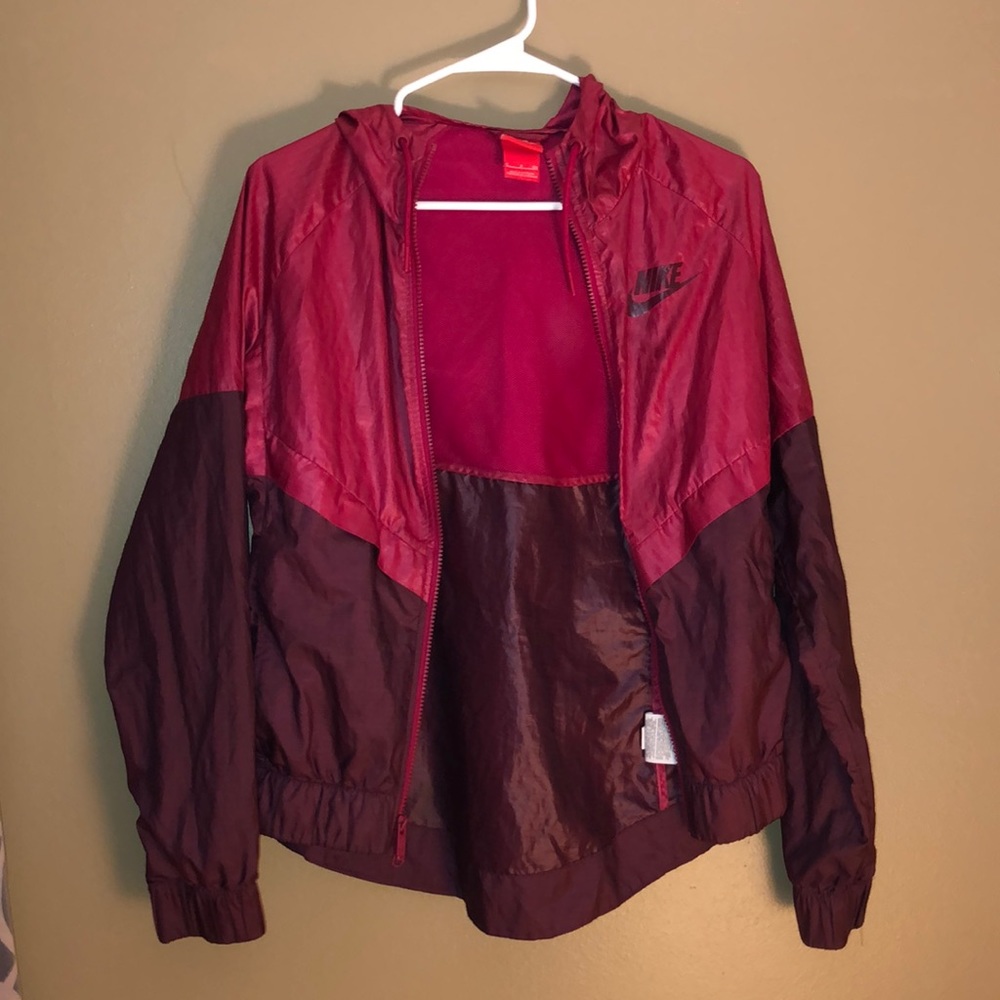 Nike windbreaker